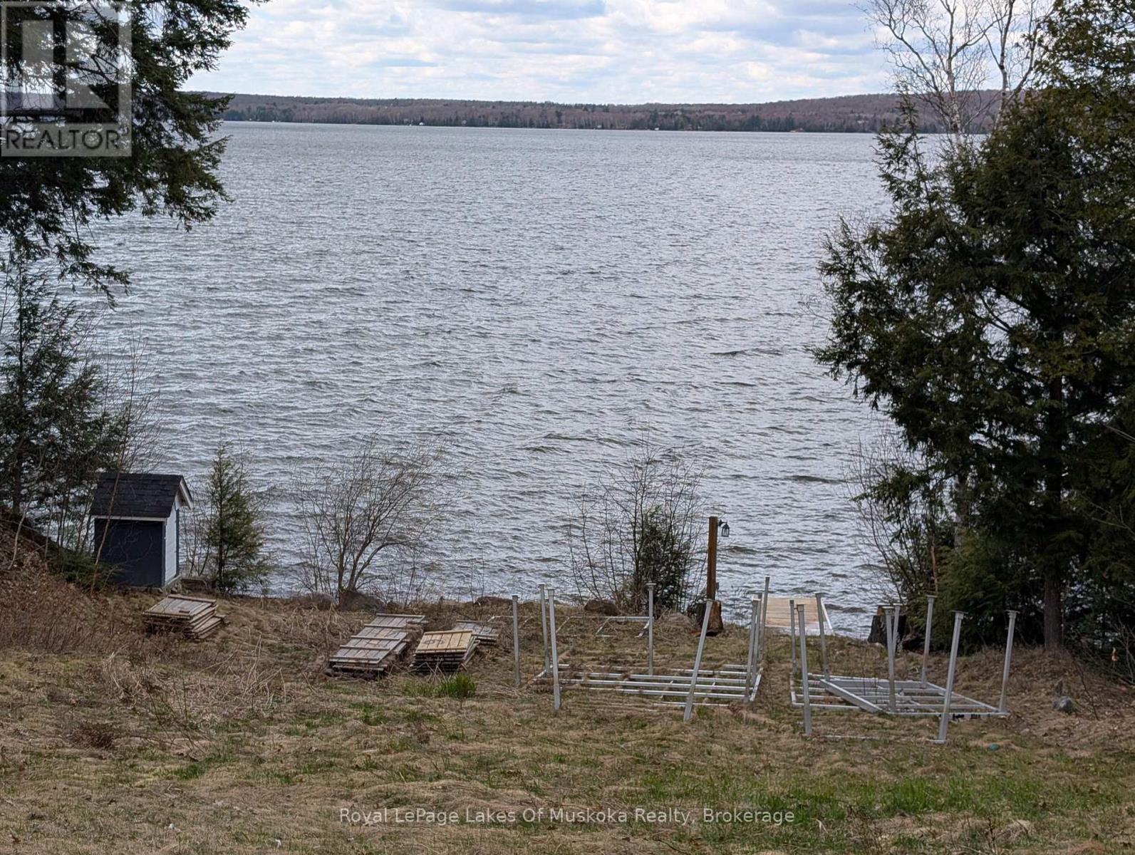 1388 South Lake Bernard Road, Strong, Ontario  P0A 1Z0 - Photo 4 - X13106870