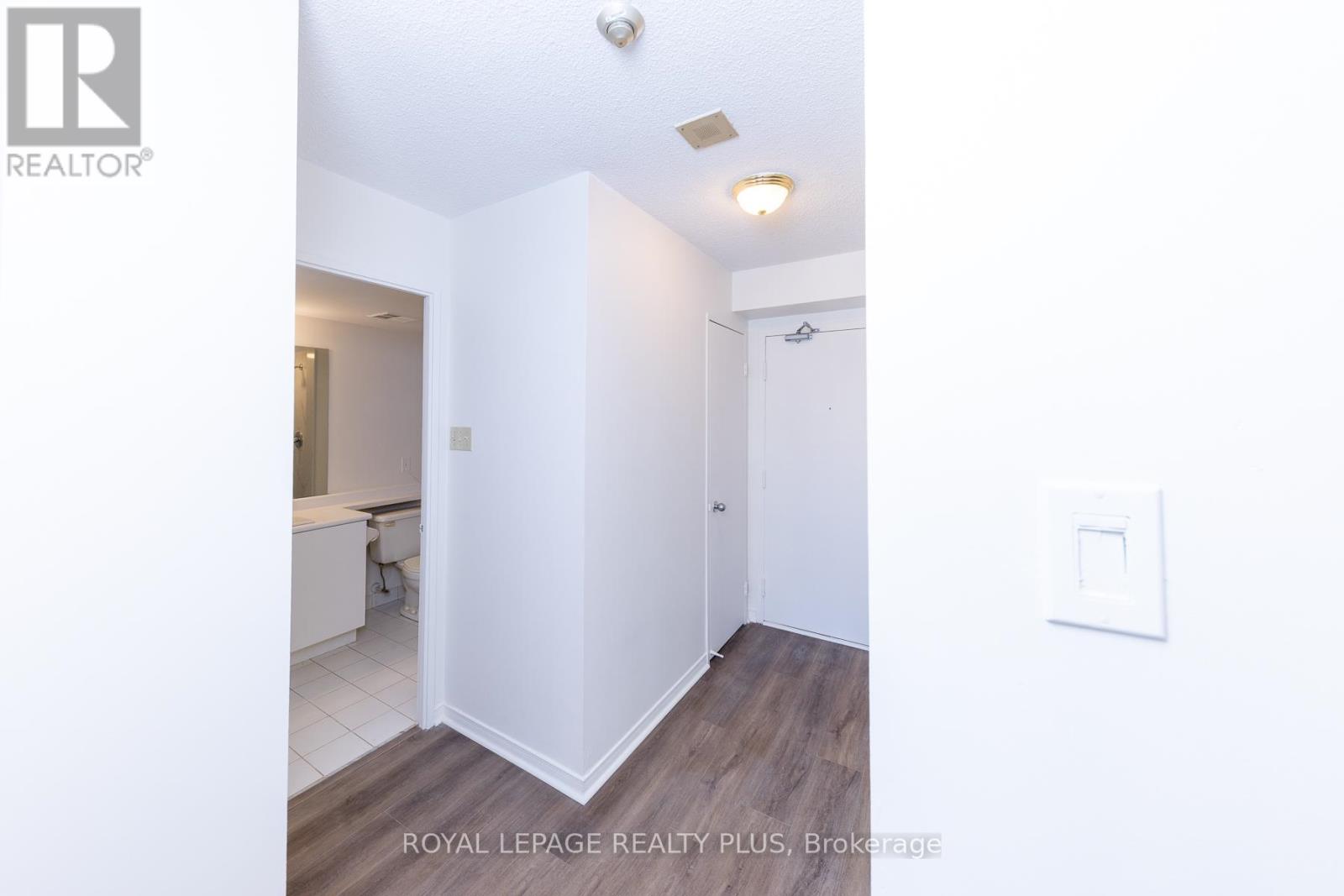 607 - 75 King Street, Mississauga, Ontario  L5A 4G5 - Photo 4 - W13120908