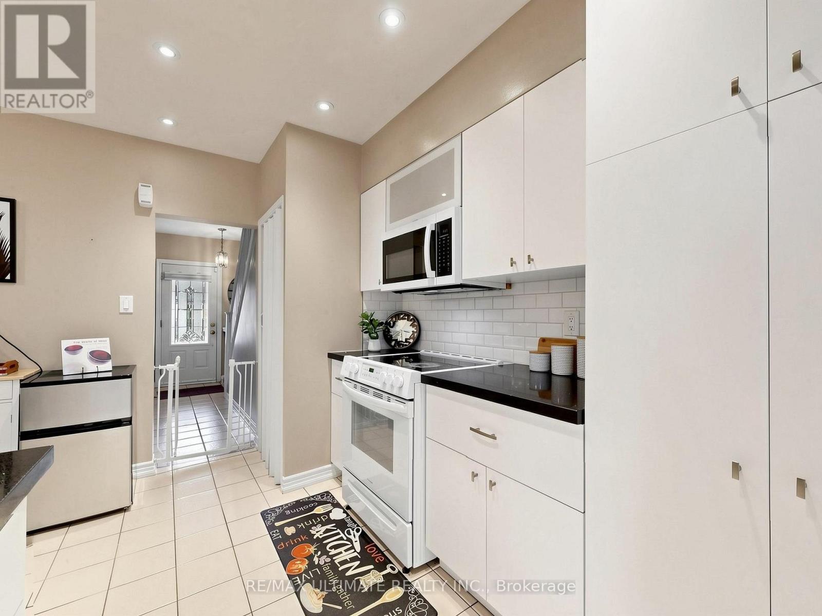 & Laneway House - 35 Blackthorn Avenue, Toronto, Ontario  M6N 3H4 - Photo 6 - W13120942