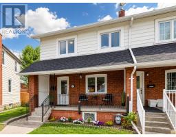 & LANEWAY HOUSE - 35 BLACKTHORN AVENUE, Toronto, Ontario