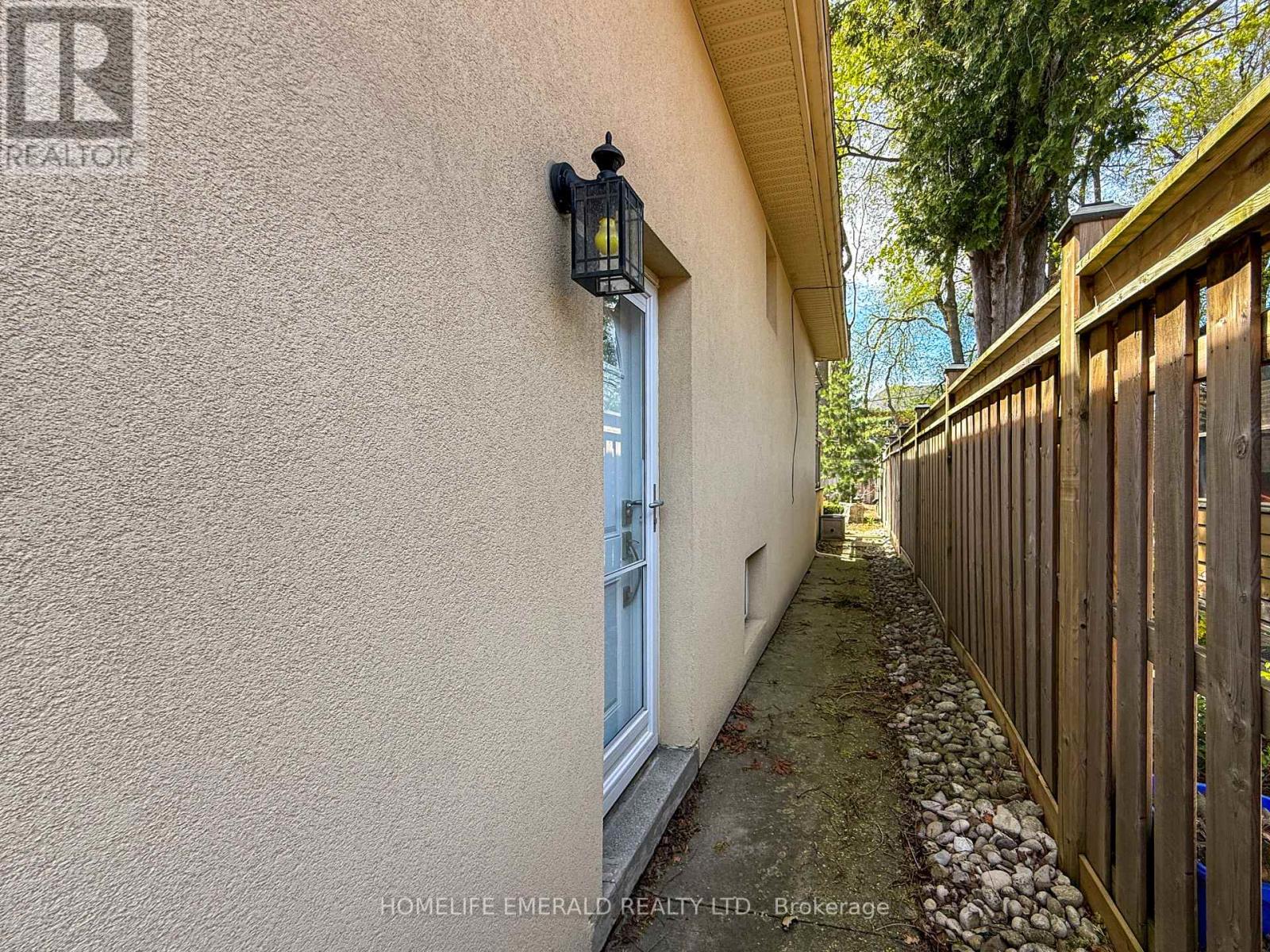26 Koos Road, Toronto, Ontario  M9C 1W3 - Photo 49 - W13120954