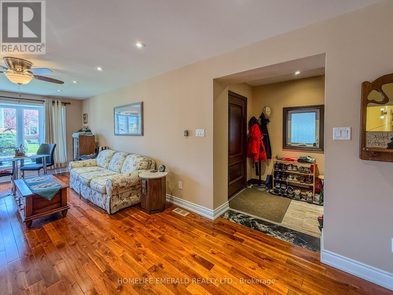 26 Koos Road, Toronto, Ontario  M9C 1W3 - Photo 7 - W13120954