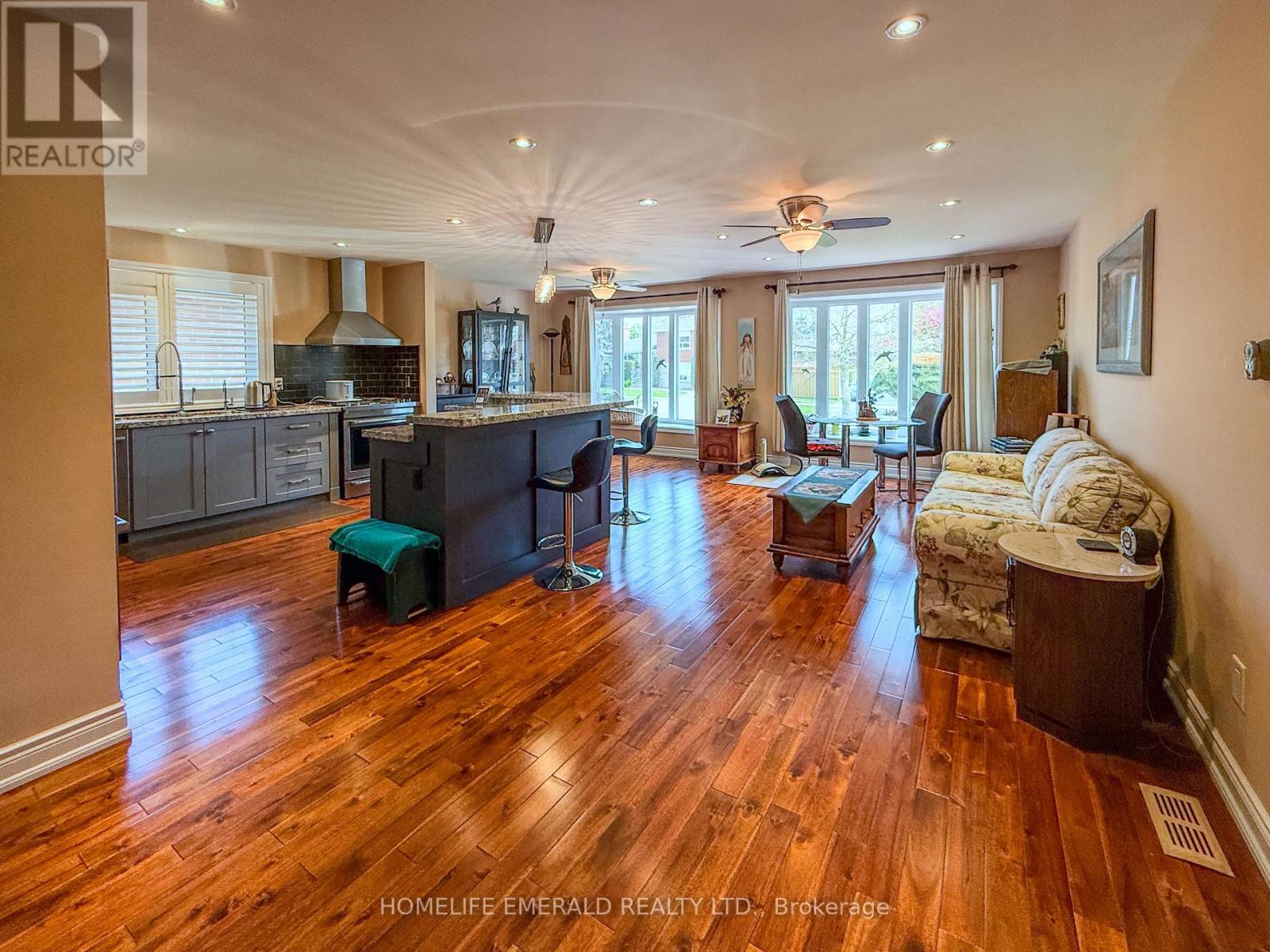 26 Koos Road, Toronto, Ontario  M9C 1W3 - Photo 8 - W13120954