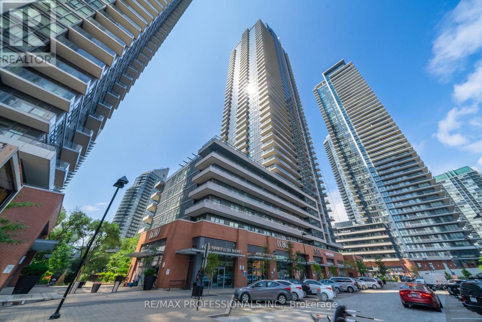 909 - 2220 LAKE SHORE BOULEVARD W, Toronto, Ontario