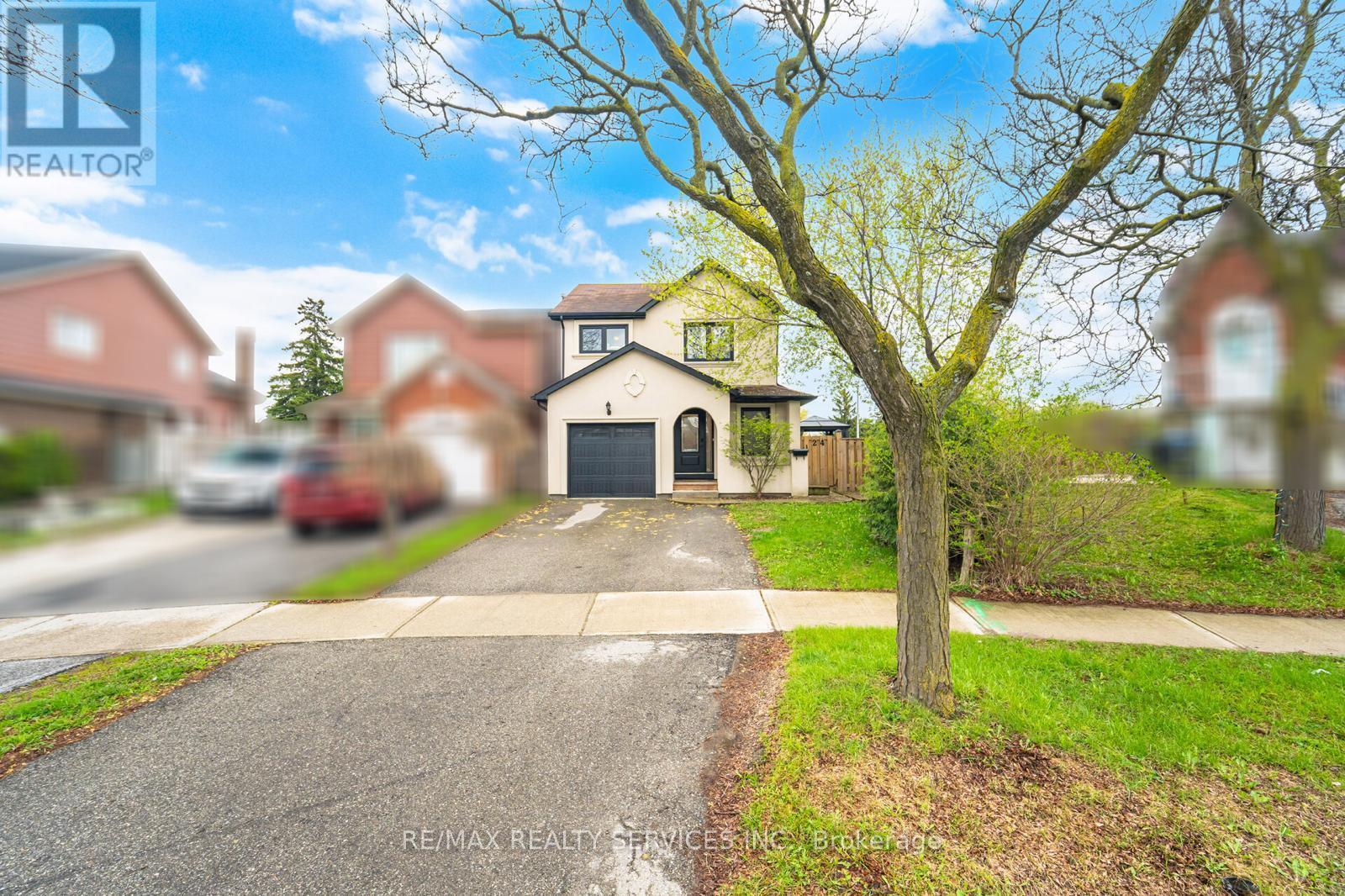 24 FOXACRE ROW, Brampton, Ontario
