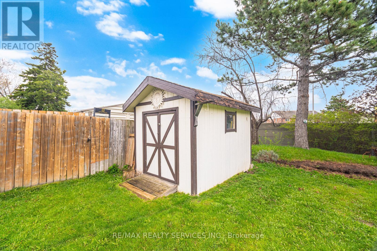 24 Foxacre Row, Brampton, Ontario  L6V 3P5 - Photo 17 - W13121260