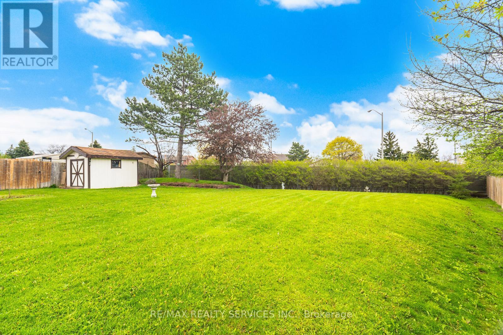 24 Foxacre Row, Brampton, Ontario  L6V 3P5 - Photo 20 - W13121260