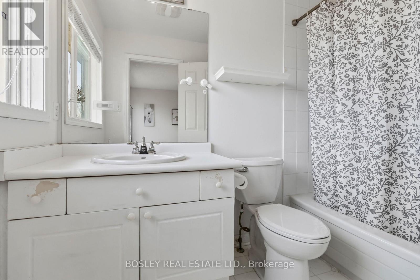 2223 Prescott Place, Burlington, Ontario  L7L 6L3 - Photo 12 - W13121370