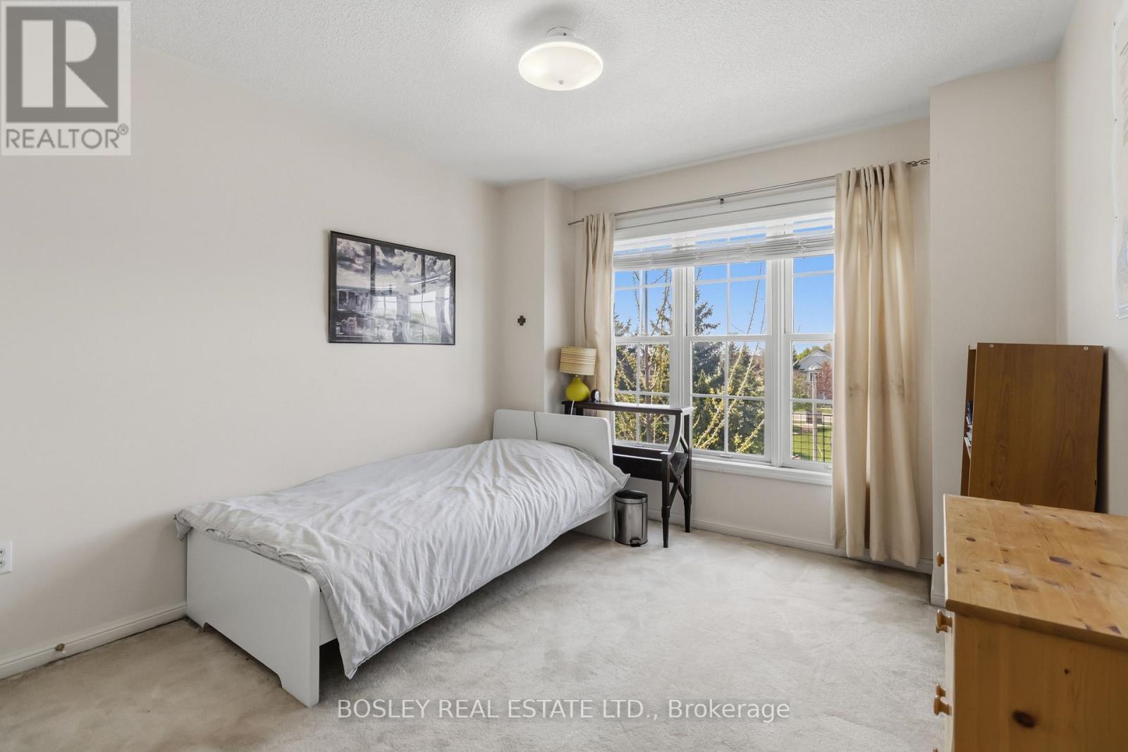 2223 Prescott Place, Burlington, Ontario  L7L 6L3 - Photo 13 - W13121370