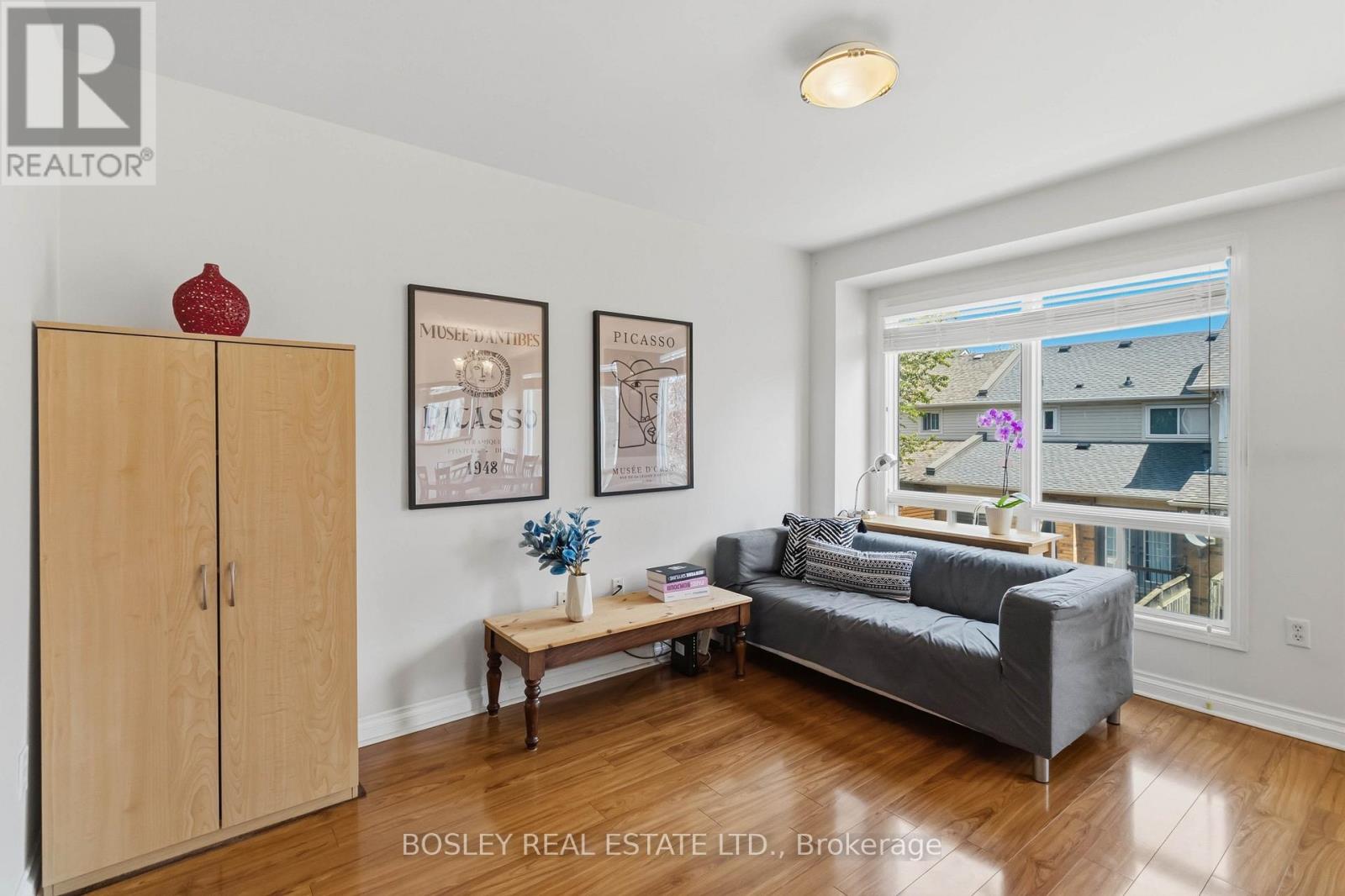 2223 Prescott Place, Burlington, Ontario  L7L 6L3 - Photo 6 - W13121370