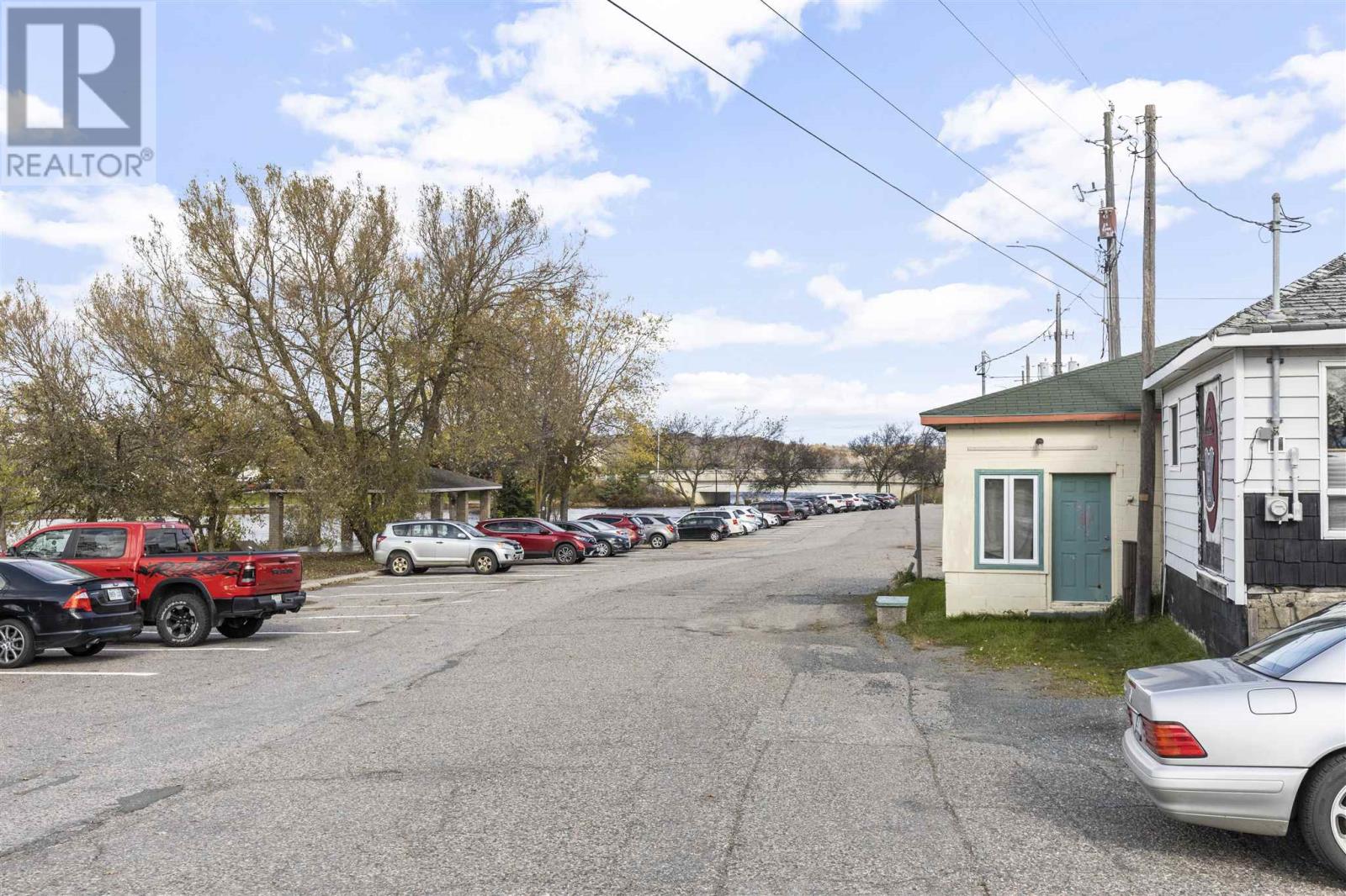 7 Woodward Ave, Blind River, Ontario  P0R 1B0 - Photo 5 - SM260903