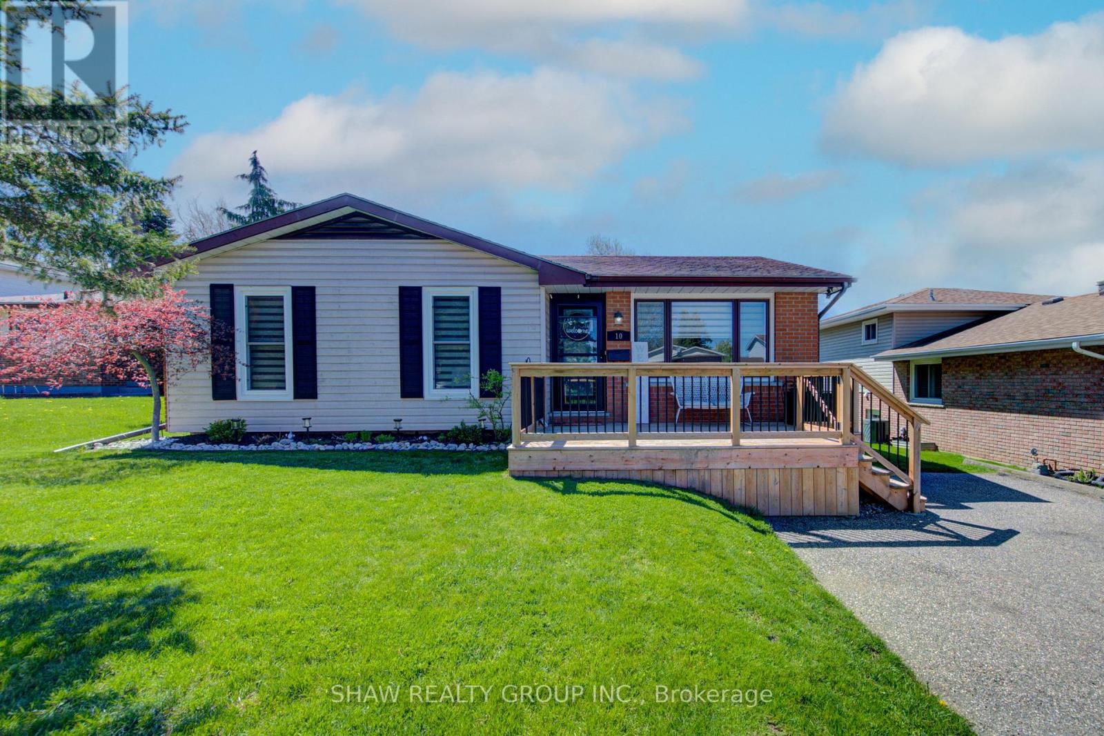 10 ASHTON COURT, Woodstock, Ontario