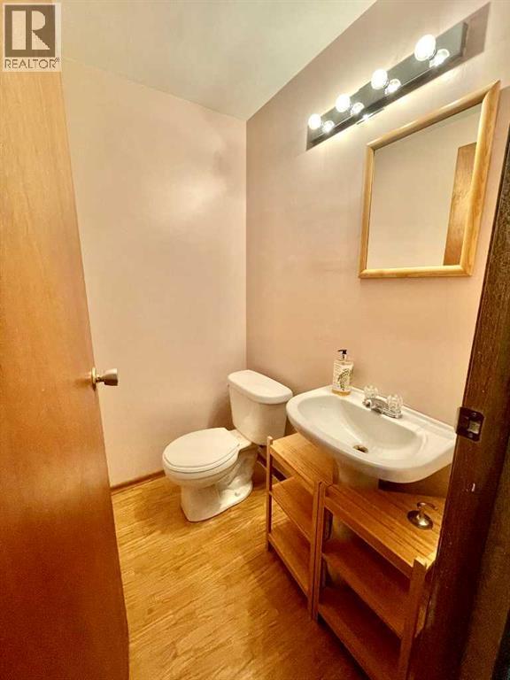 9618 80 Avenue, Peace River, Alberta  T8S 1E6 - Photo 36 - A2310319