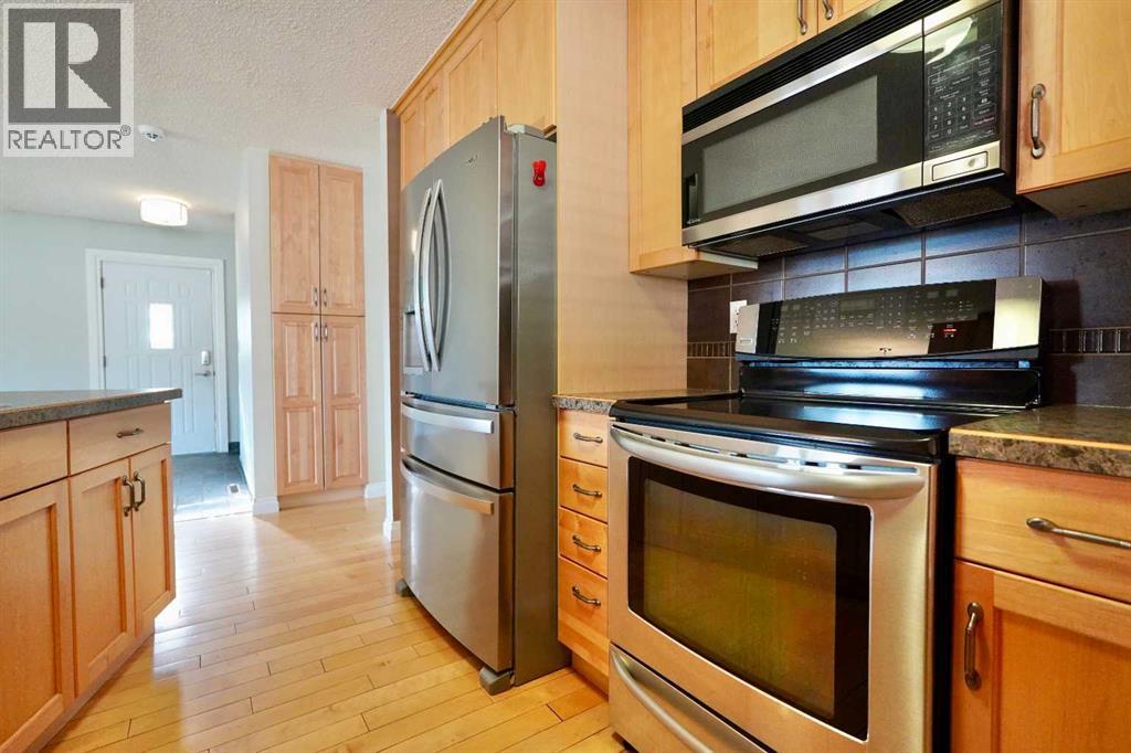 9618 80 Avenue, Peace River, Alberta  T8S 1E6 - Photo 20 - A2310319