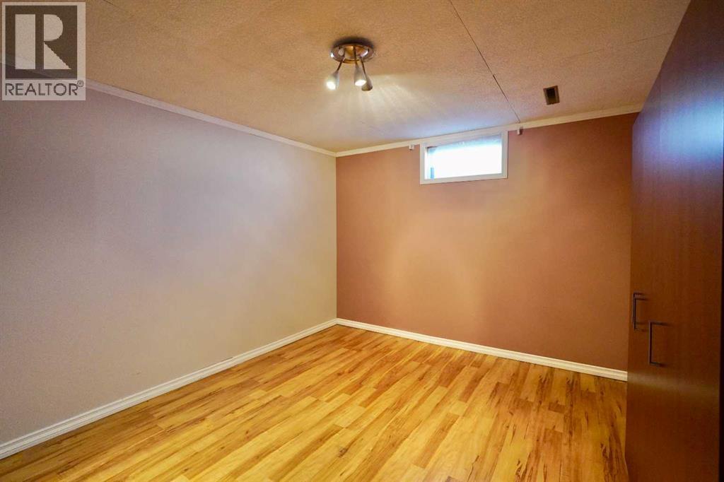 9618 80 Avenue, Peace River, Alberta  T8S 1E6 - Photo 35 - A2310319