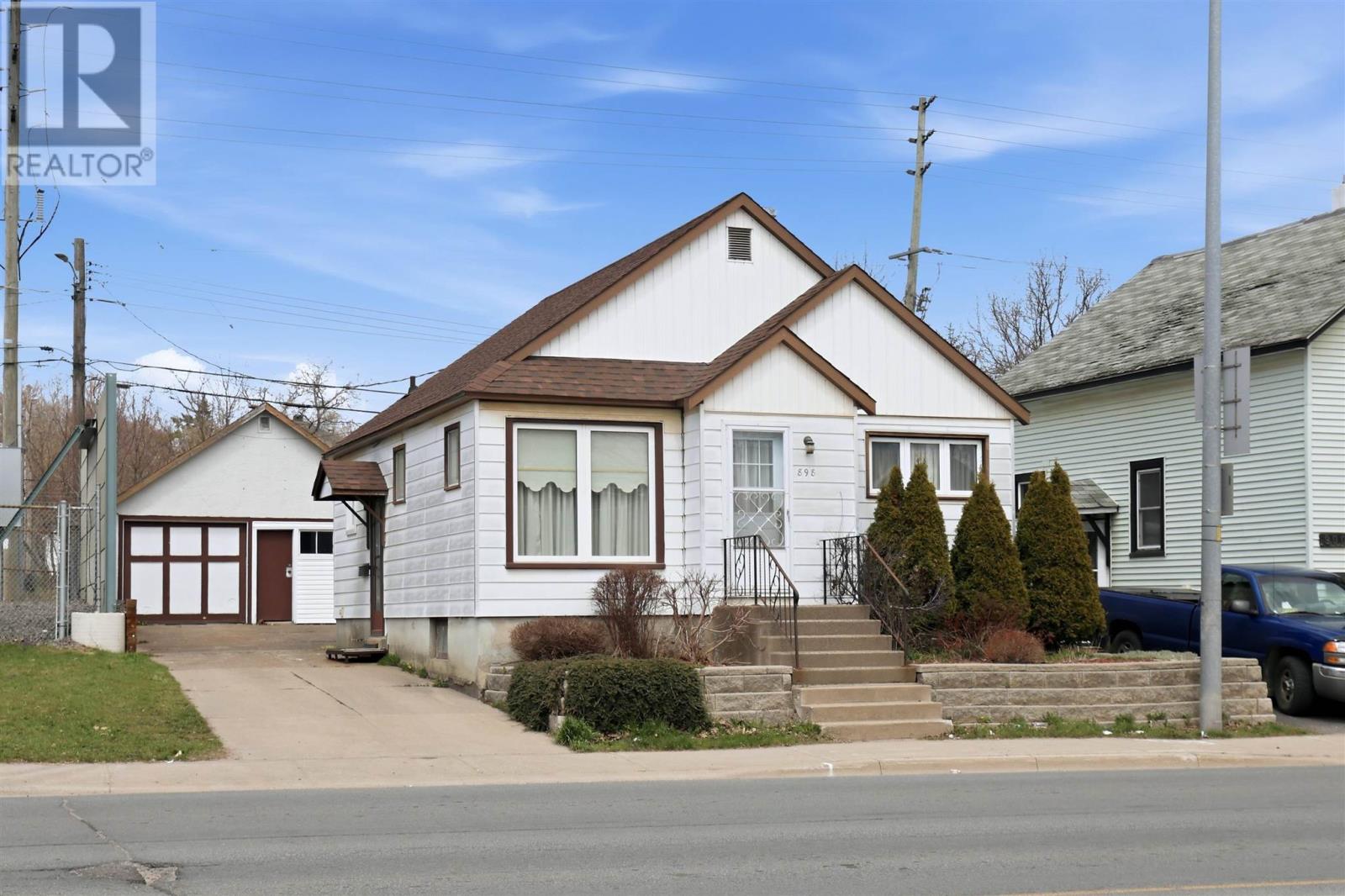 898 Wellington ST E, Sault Ste. Marie, Ontario