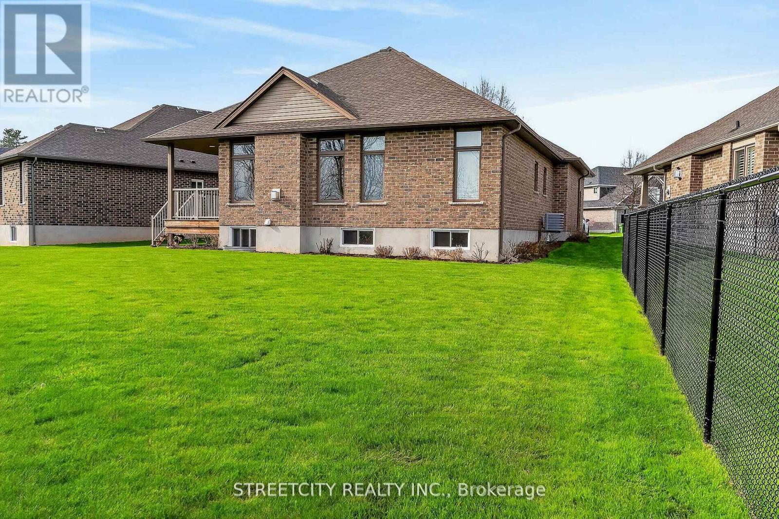 74 Westlake Drive, St. Thomas, Ontario  N5P 0B7 - Photo 39 - X13121438