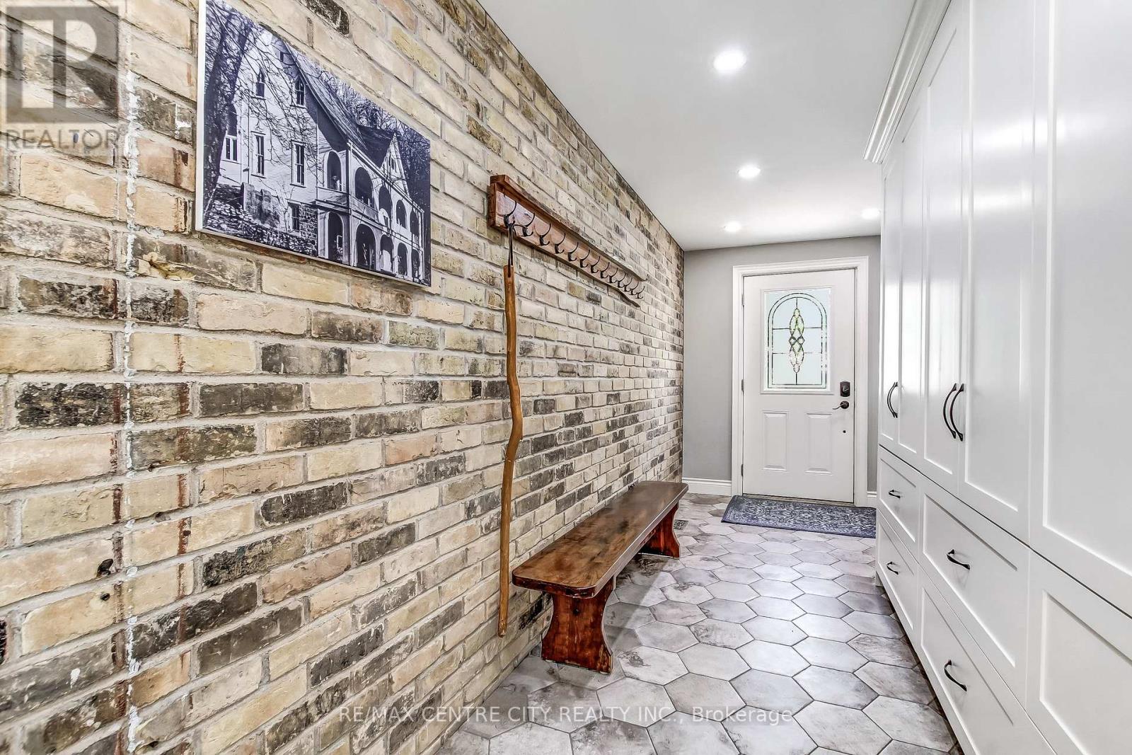 9 Heathcote Avenue, London North, Ontario  N6G 1V3 - Photo 3 - X13121508