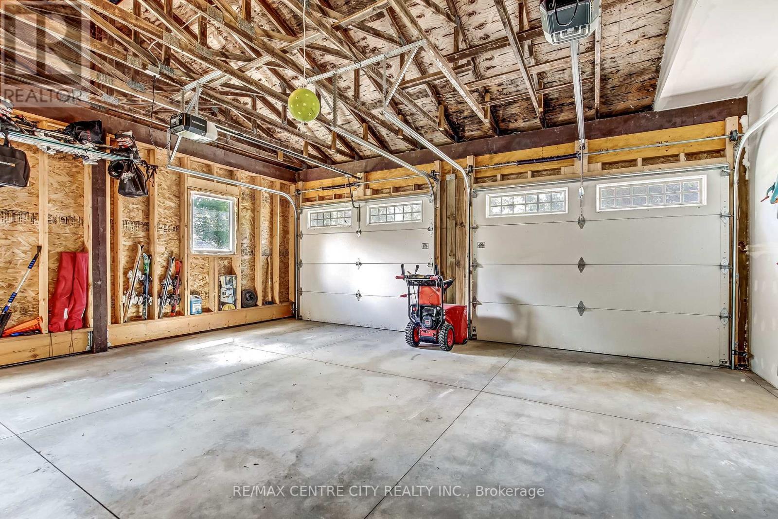 9 Heathcote Avenue, London North, Ontario  N6G 1V3 - Photo 4 - X13121508