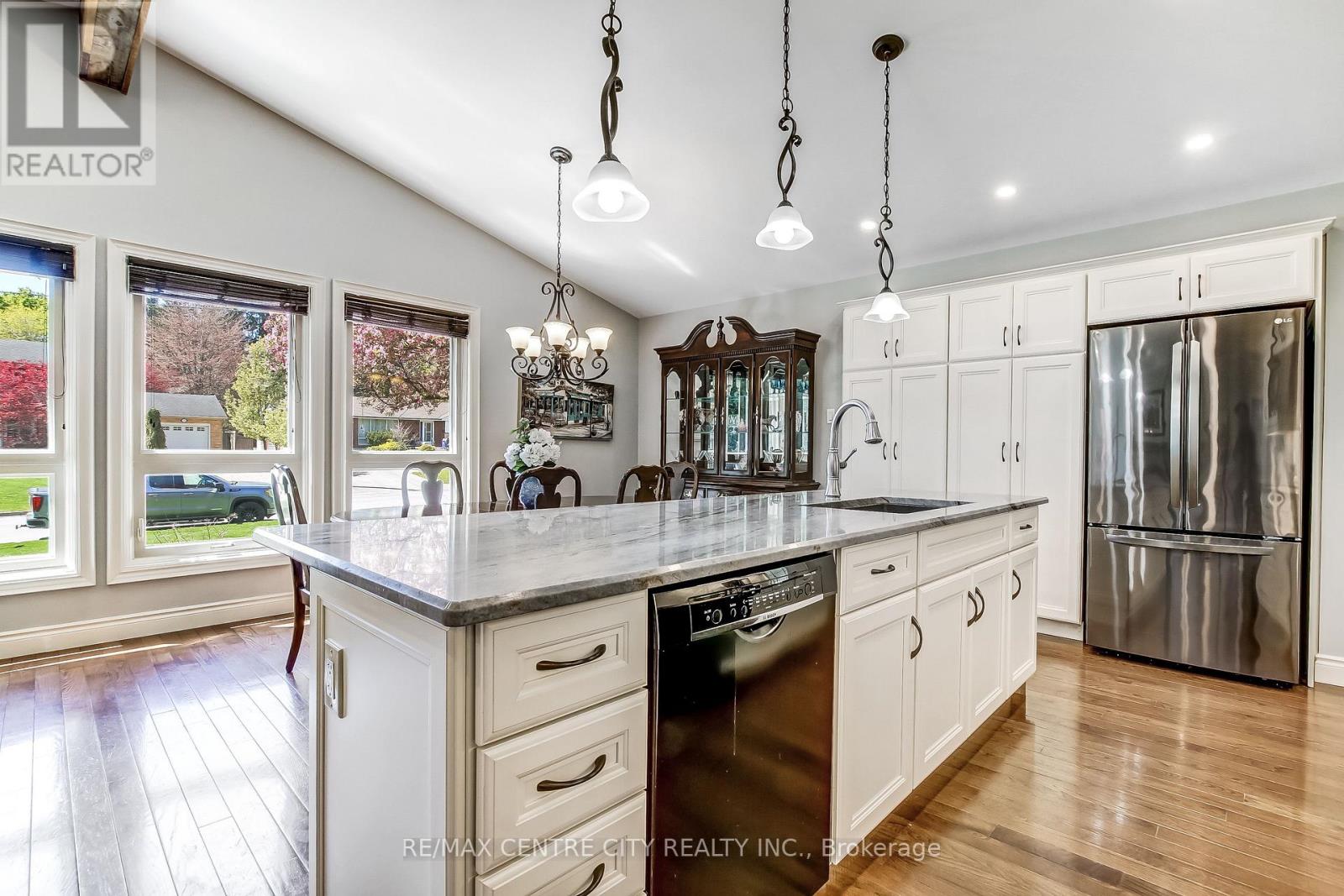 9 Heathcote Avenue, London North, Ontario  N6G 1V3 - Photo 9 - X13121508