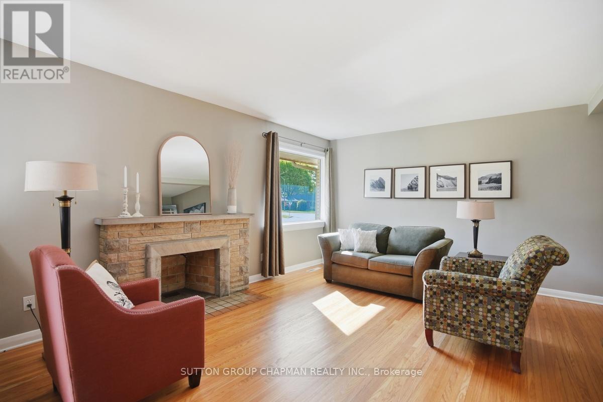 590 Oakridge Drive, London North, Ontario  N6H 3G2 - Photo 8 - X13121544