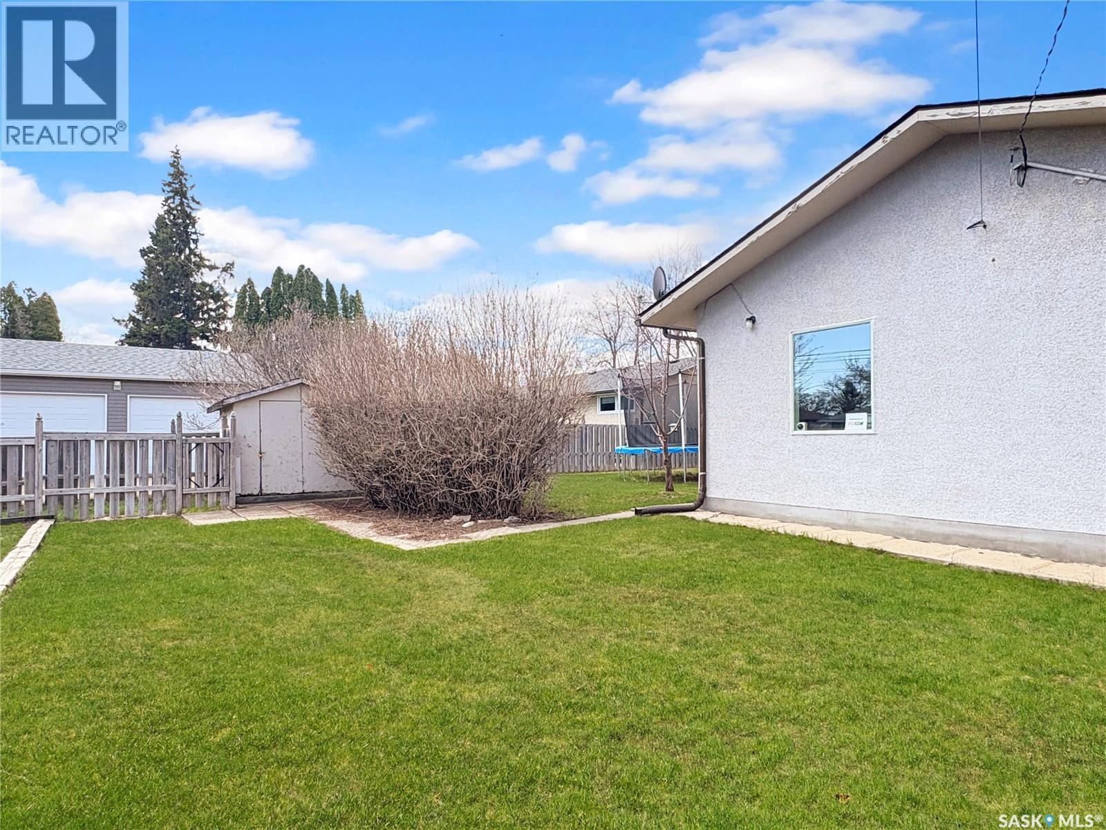 1762 91st Street, North Battleford, Saskatchewan  S9A 0A5 - Photo 22 - SK035765