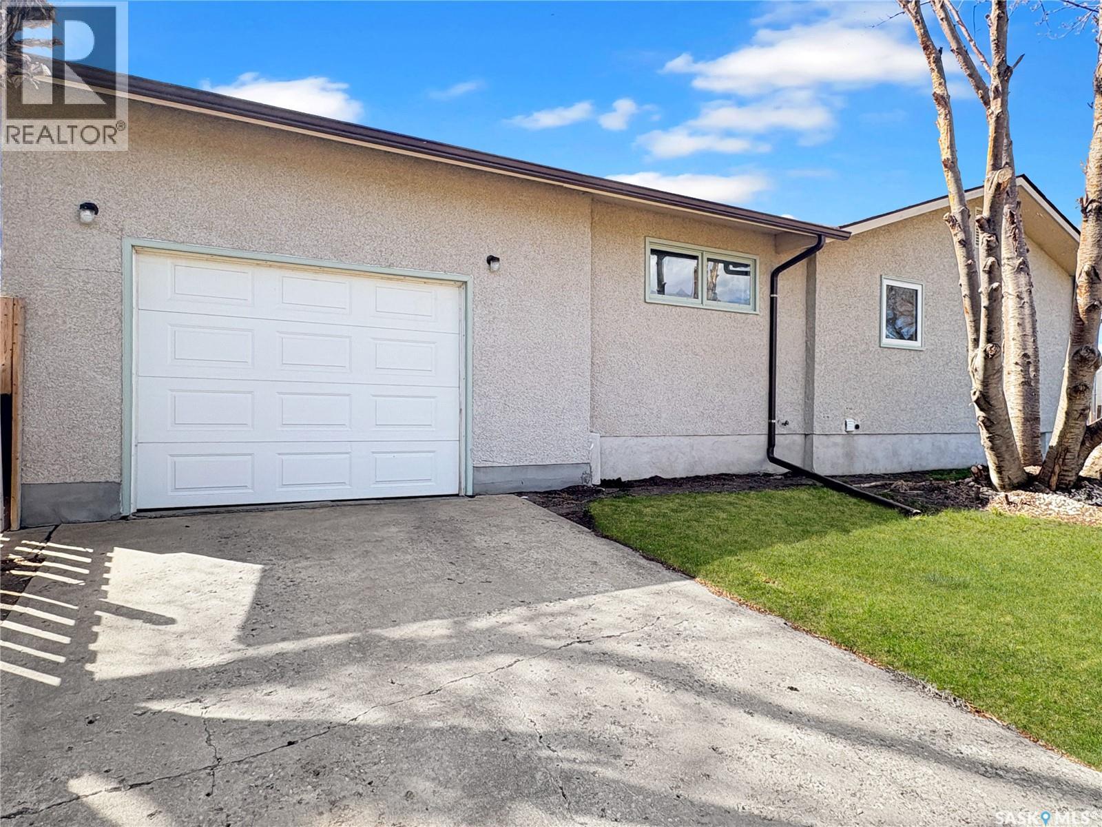 1762 91st Street, North Battleford, Saskatchewan  S9A 0A5 - Photo 23 - SK035765