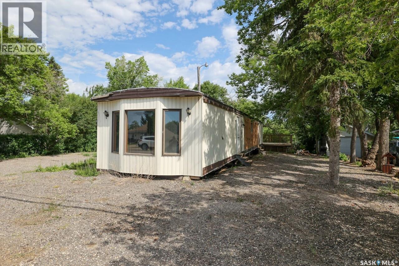 104 Nicoll Avenue, Regina Beach, Saskatchewan  S0G 4C0 - Photo 2 - SK035717