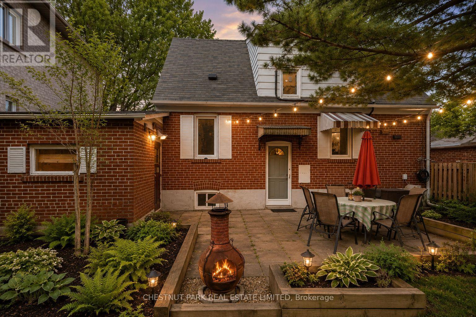 26 Roberta Drive, Toronto, Ontario  M6A 2J5 - Photo 44 - C13115248