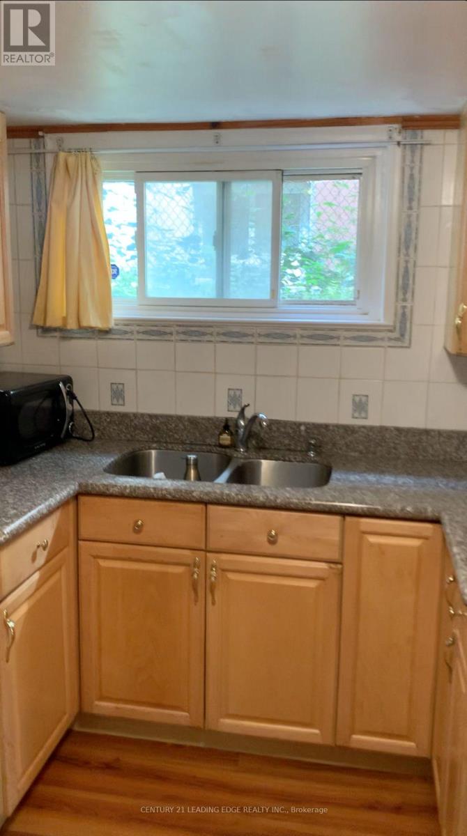 Bsmt - 62 Lombardy Crescent, Toronto, Ontario  M1K 4N9 - Photo 4 - E13110616
