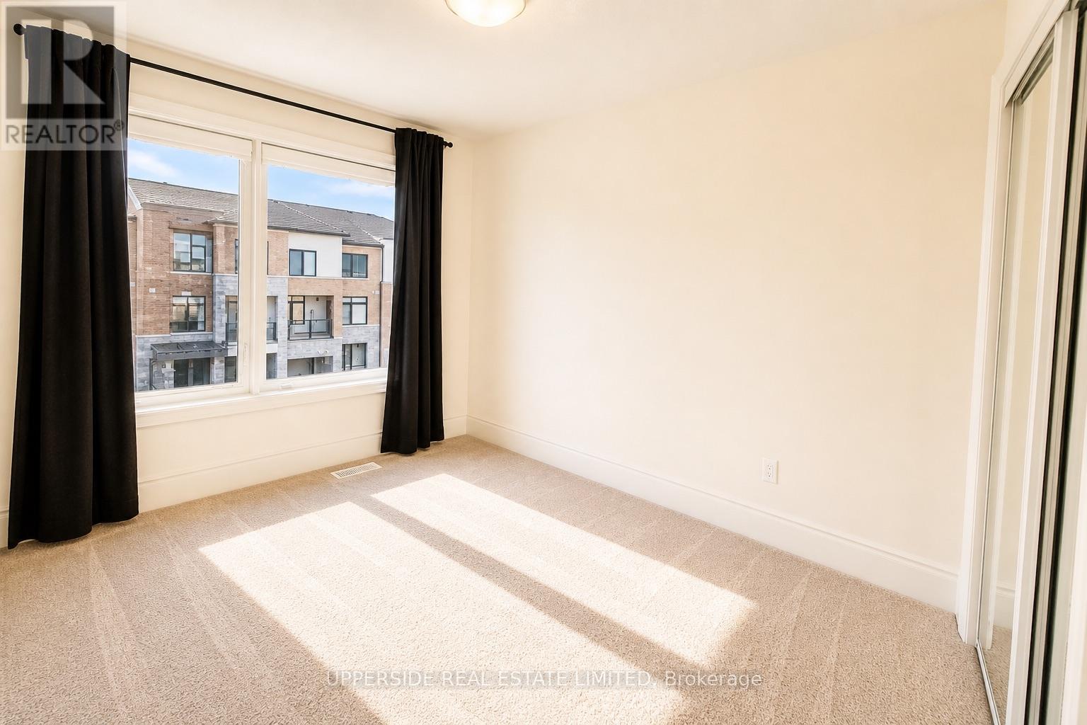 52 Vantage Loop Street, Newmarket, Ontario  L3X 0K8 - Photo 10 - N13096004