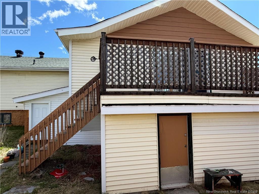 120 44 Avenue, Edmundston, New Brunswick  E3V 3A3 - Photo 7 - NB139350