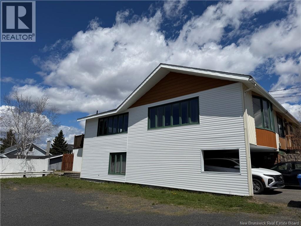 120 44 Avenue, Edmundston, New Brunswick  E3V 3A3 - Photo 5 - NB139350