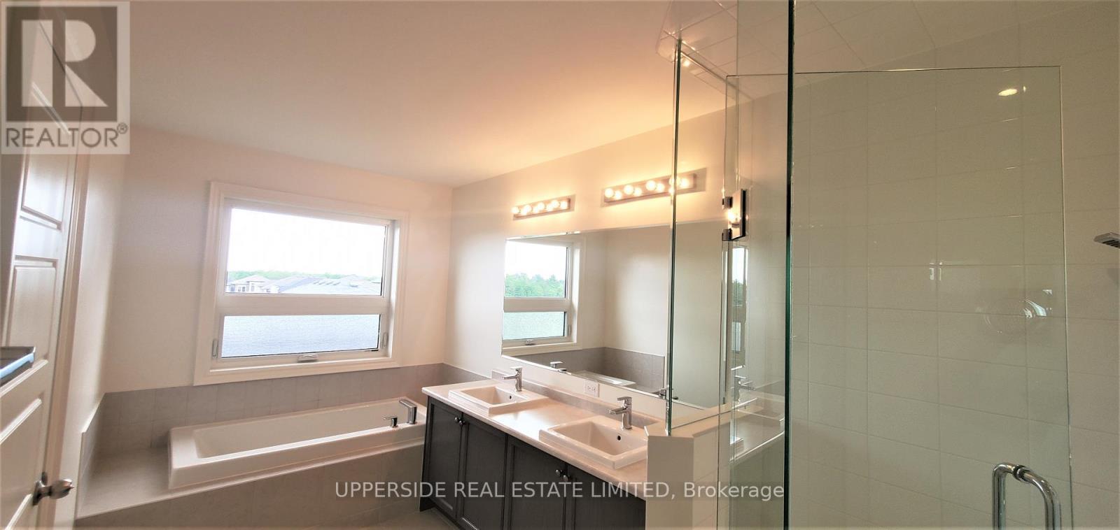 52 Vantage Loop Street, Newmarket, Ontario  L3X 0K8 - Photo 11 - N13096004