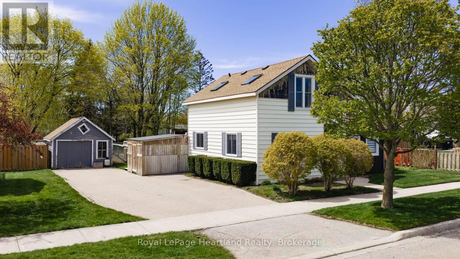 128 Eldon Street, Goderich, Ontario  N7A 3R7 - Photo 2 - X13121478