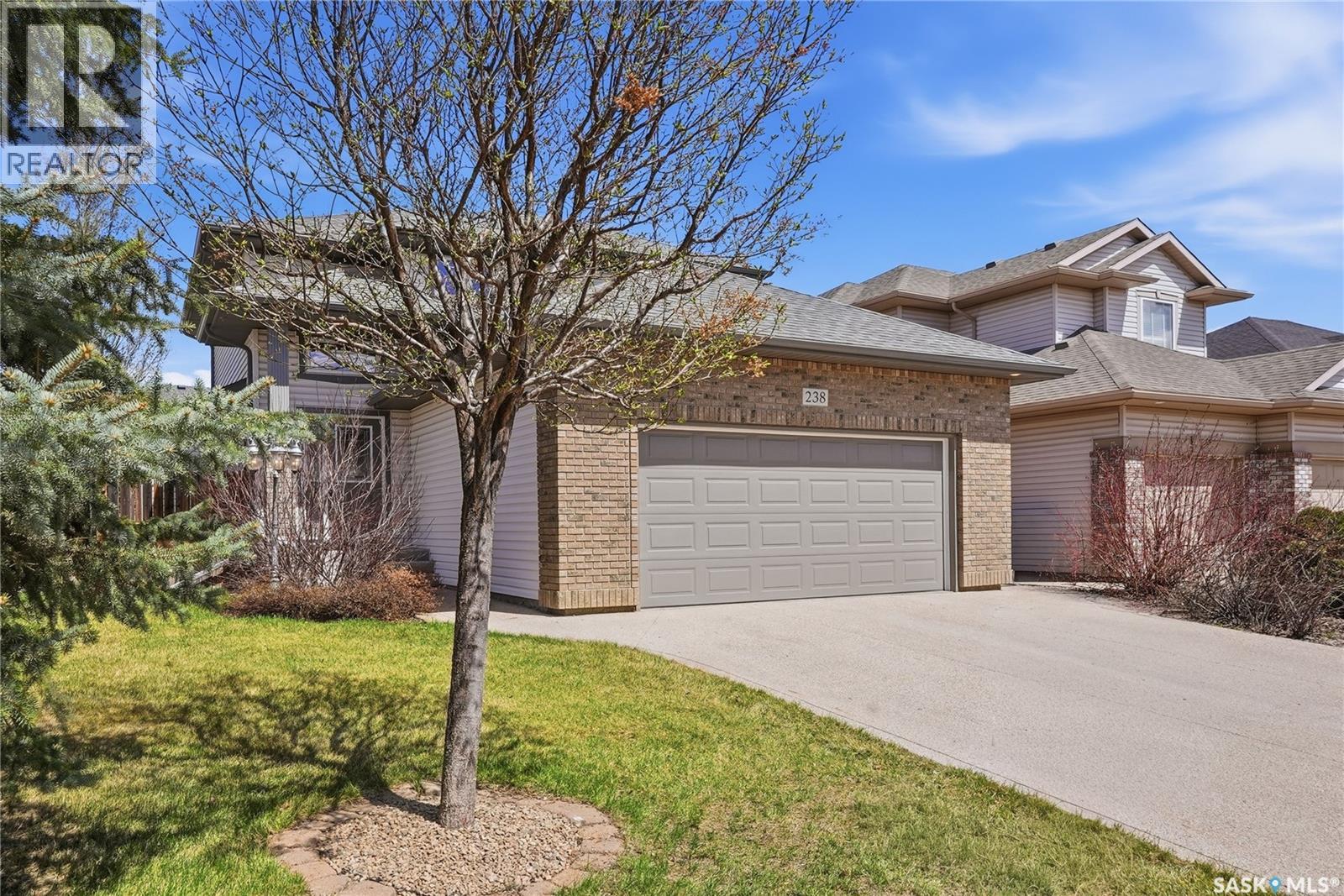 238 Stepney Crescent, Saskatoon, Saskatchewan  S7T 0A1 - Photo 1 - SK035432