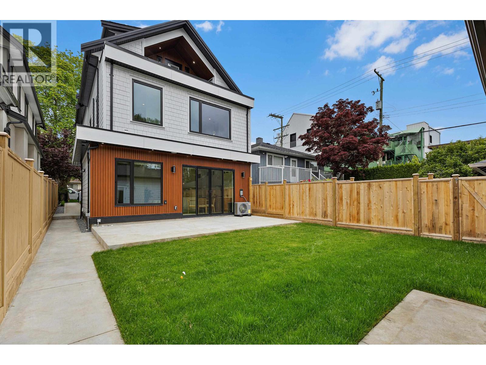 2 182 Ontario Place, Vancouver, British Columbia  V5W 1S2 - Photo 3 - R3118730