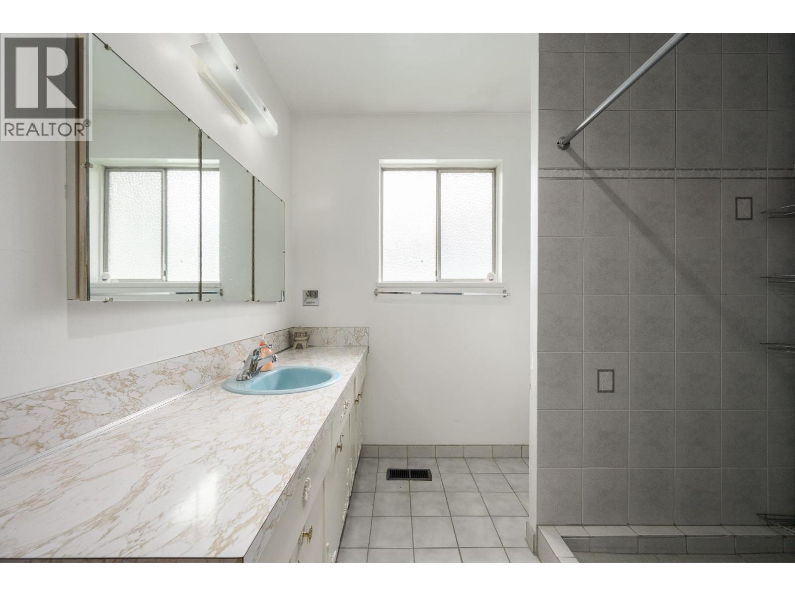 8371 Spires Road, Richmond, British Columbia  V6Y 1W1 - Photo 24 - R3123104