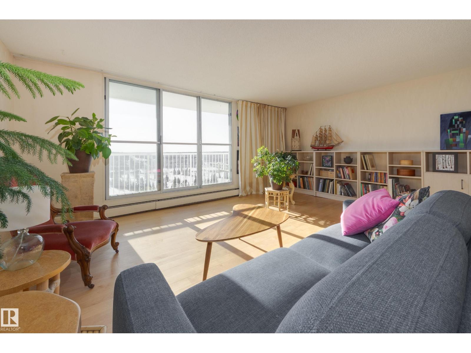 #306 12121 Jasper Av Nw, Edmonton, Alberta  T5N 3X7 - Photo 1 - E4487338