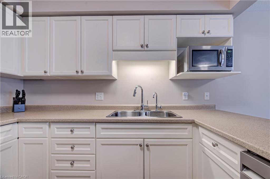 42 Fallowfield Drive Unit# 22, Kitchener, Ontario  N2C 0A8 - Photo 12 - 40827514