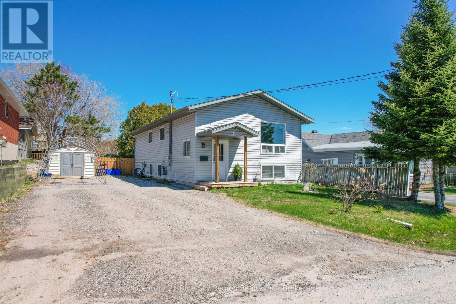 208 Gould Avenue, North Bay, Ontario  P1B 7C7 - Photo 2 - X13121578