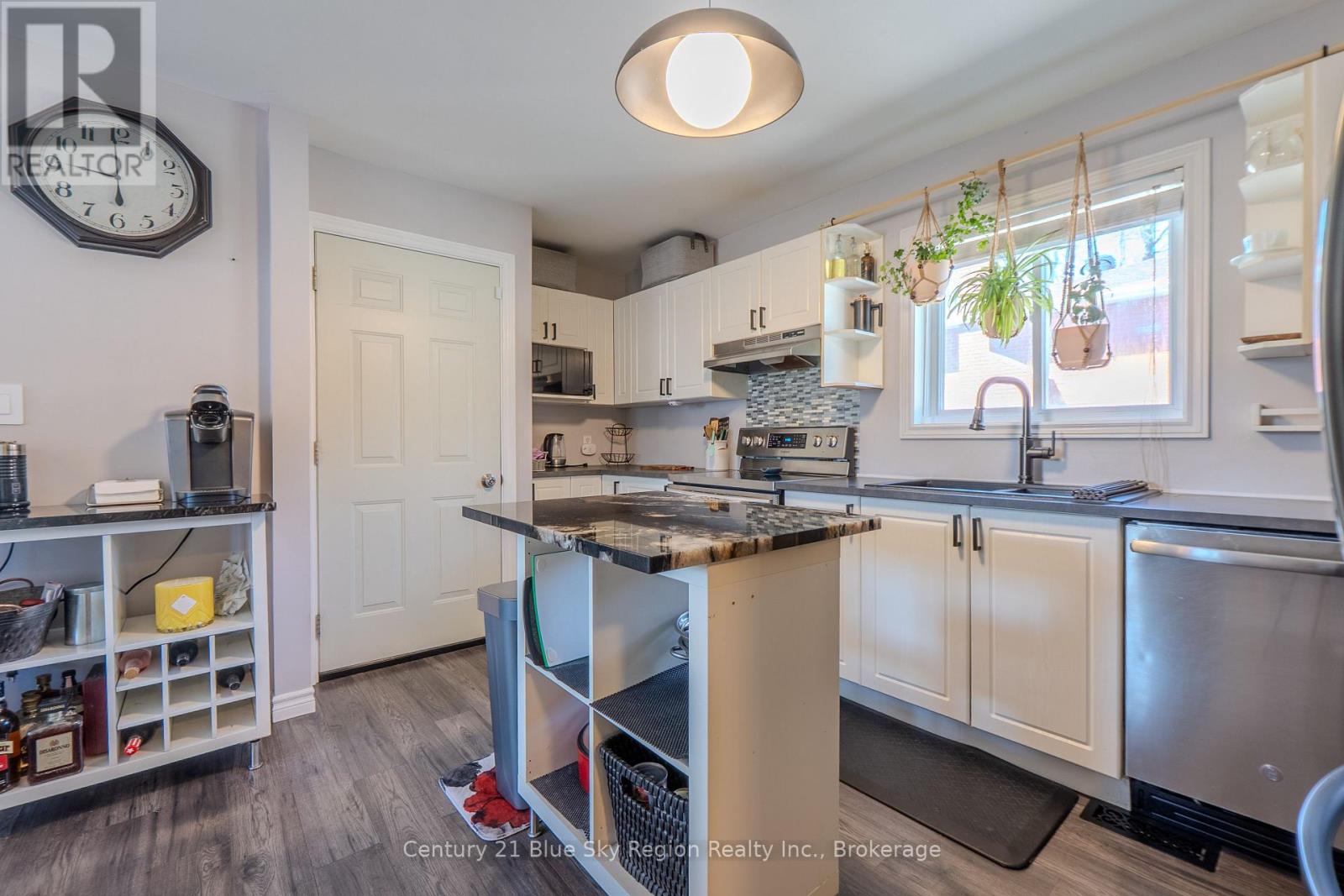 208 Gould Avenue, North Bay, Ontario  P1B 7C7 - Photo 6 - X13121578
