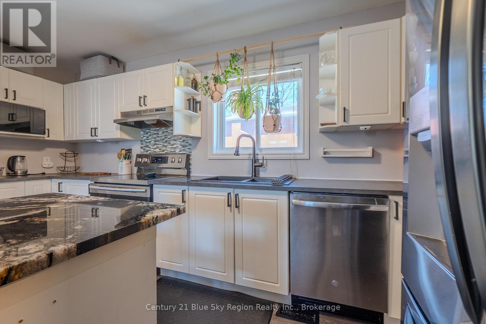 208 Gould Avenue, North Bay, Ontario  P1B 7C7 - Photo 8 - X13121578