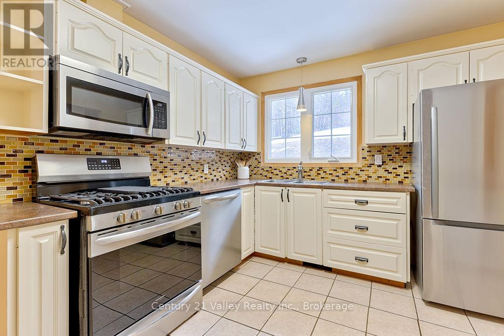 107 Augsburg Road, Bonnechere Valley, Ontario  K0J 1T0 - Photo 16 - X13113324