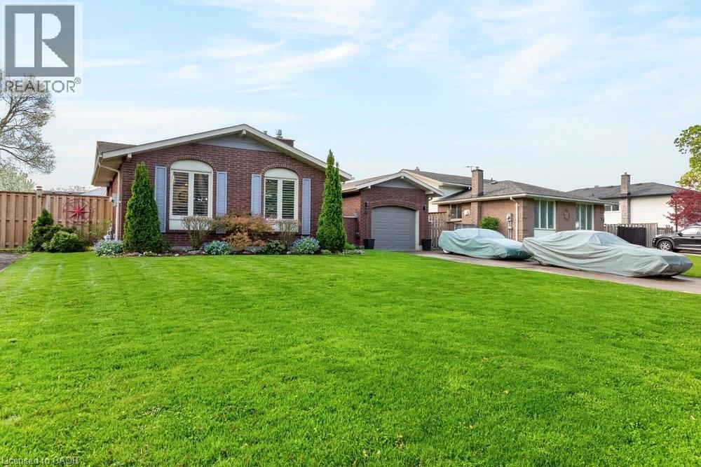 33 Via Dell Monte Street, St. Catharines, Ontario  L2T 3X9 - Photo 2 - 40829824