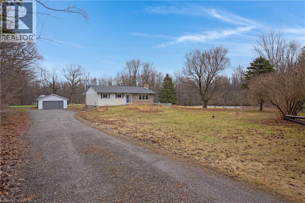 1635 8th Concession Road W, Flamborough, Ontario  N1R 5S2 - Photo 4 - 40815331