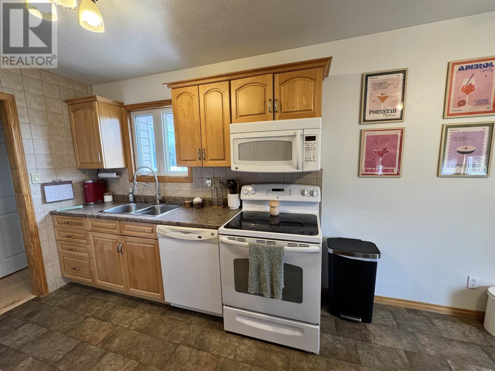 112 Lansdowne St S, Chapleau, Ontario  P0M 1K0 - Photo 19 - SM260856