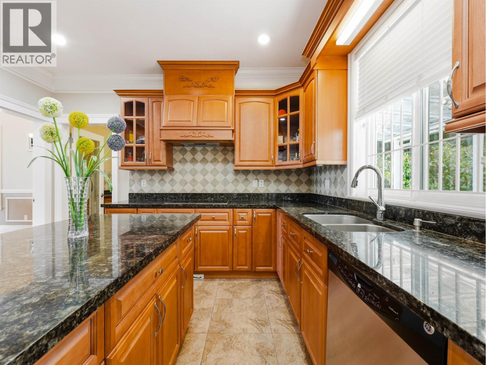 5631 Clearwater Drive, Richmond, British Columbia  V7C 3B6 - Photo 12 - R3123029