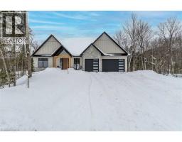 11 GLEN EAGLE Court, Huntsville, Ontario