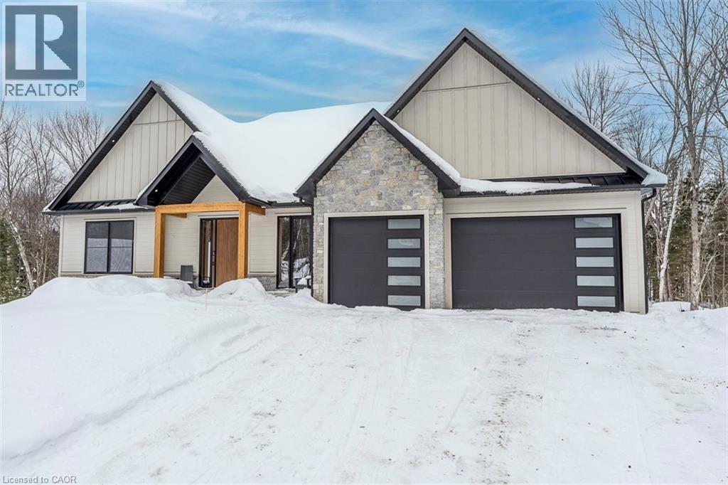 11 Glen Eagle Court, Huntsville, Ontario  P1H 1B1 - Photo 3 - 40829221